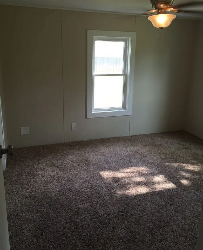 2567 N Lake Of The Woods Rd - Photo 5 of 8