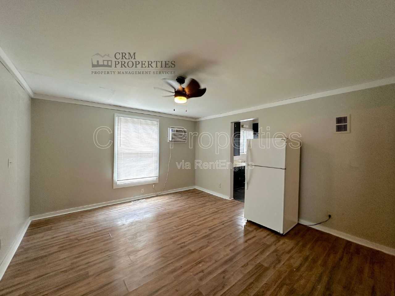 1519 N Purdum St - Photo 4 of 21