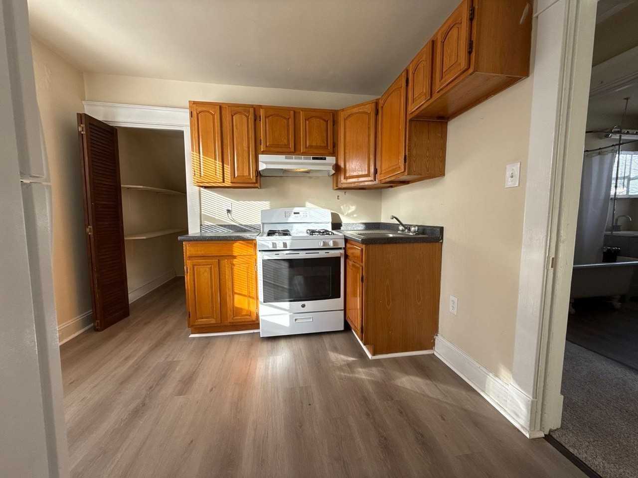 6512 Cleveland Ave - Photo 4 of 9