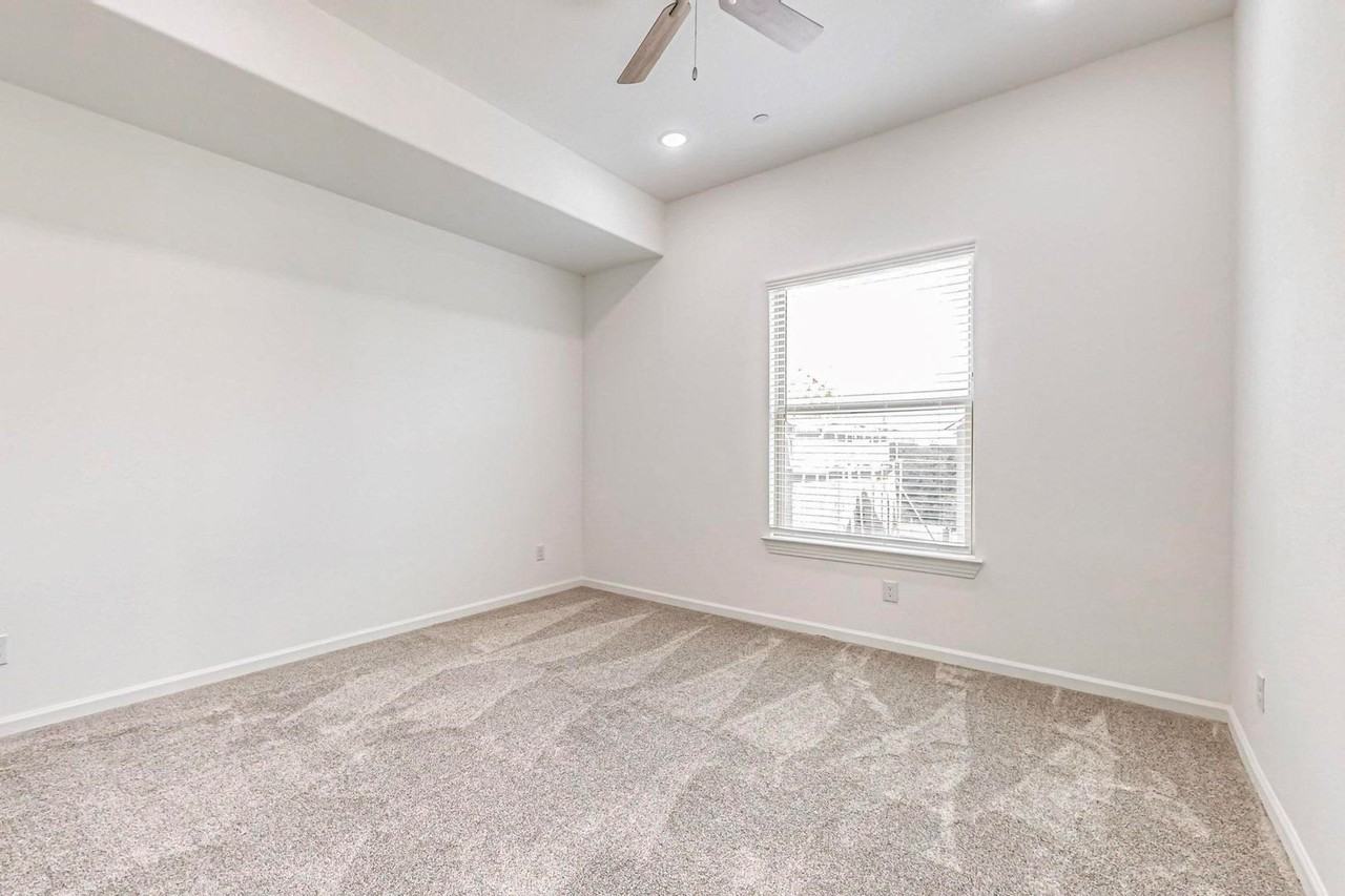 313 Buck Ridge Dr - Photo 6 of 26