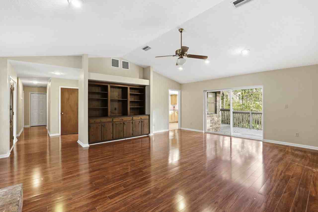 5401 Sw 86th Dr - Photo 7 of 35