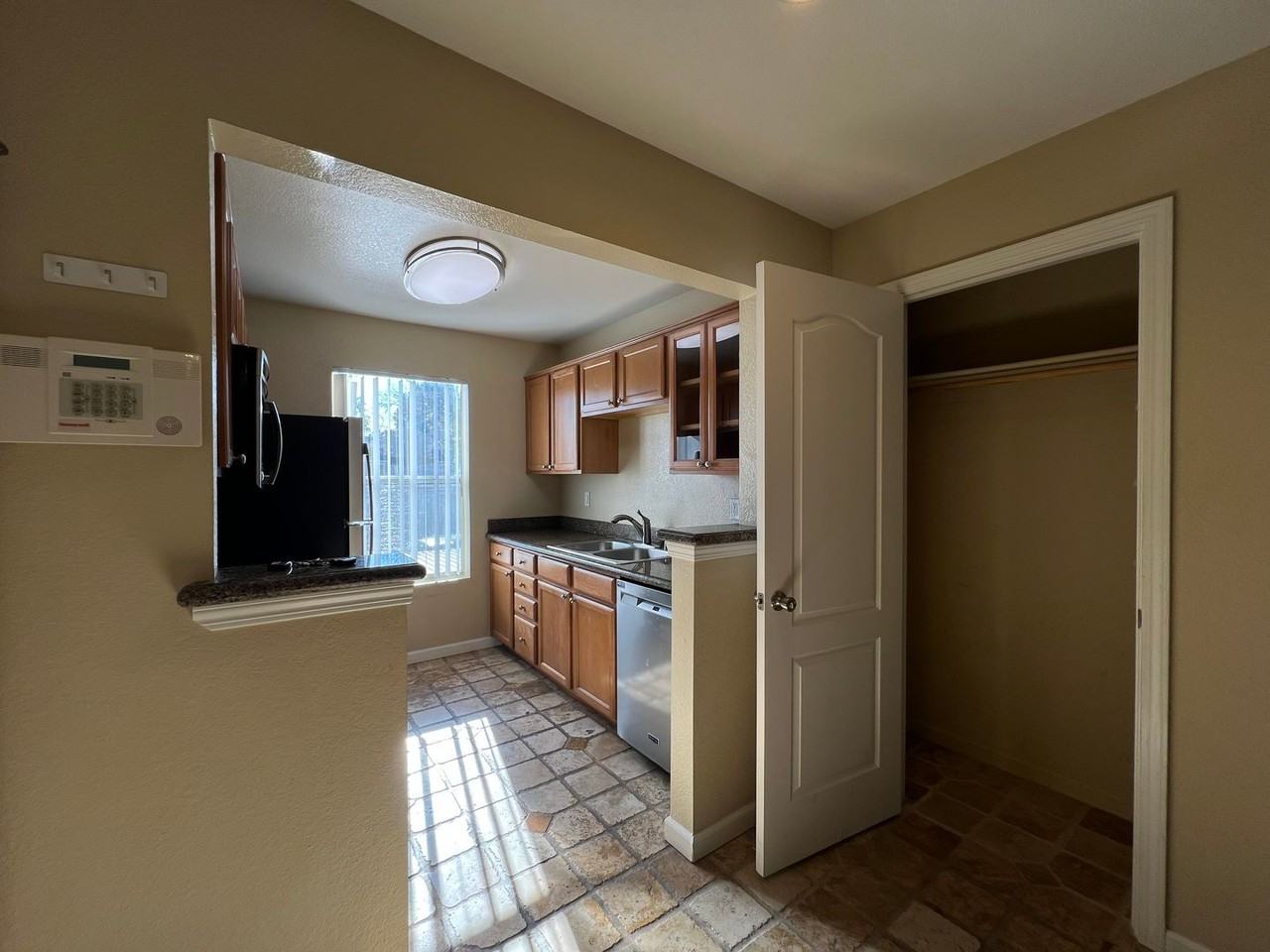 110 Reflections Dr #24 - Photo 5 of 19