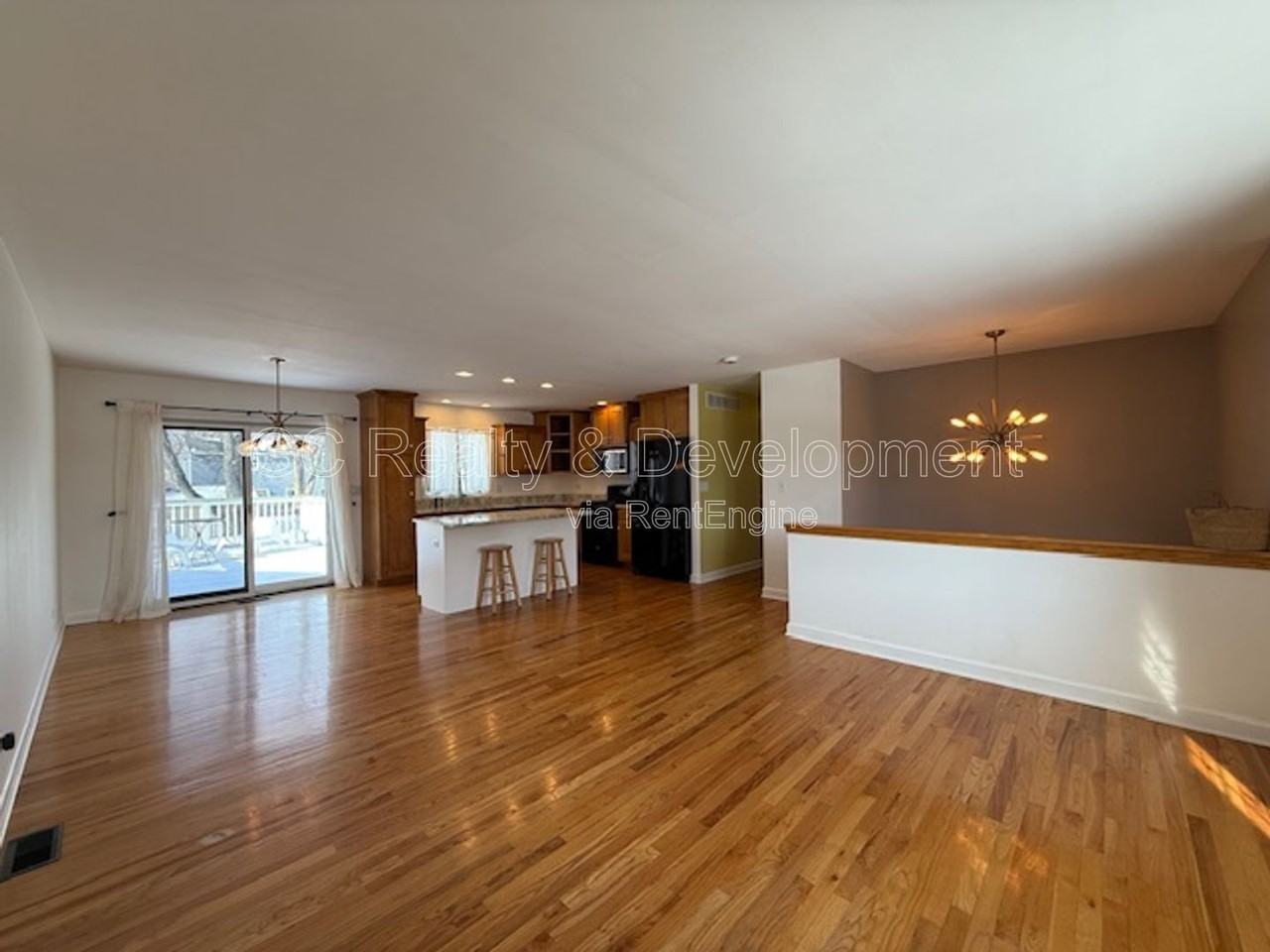 1621 Warbler Dr - Photo 2 of 24