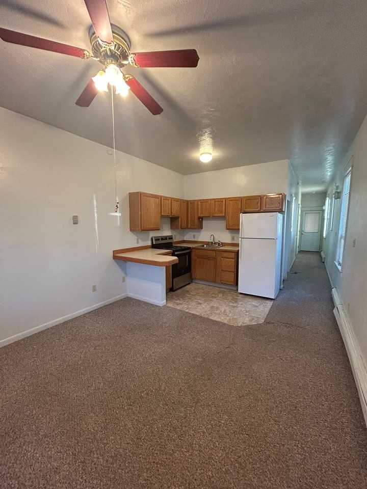 1128 E 2nd St - Photo 2 of 23