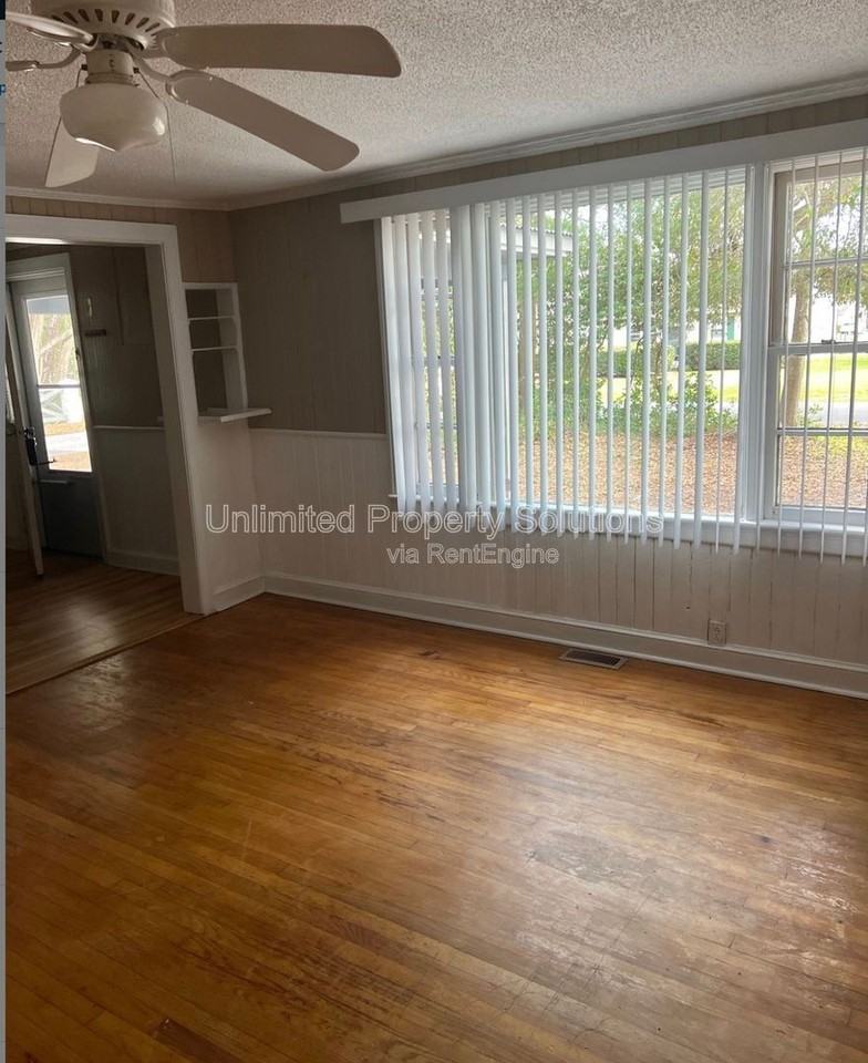 223 Myrtle Ave #A - Photo 4 of 8