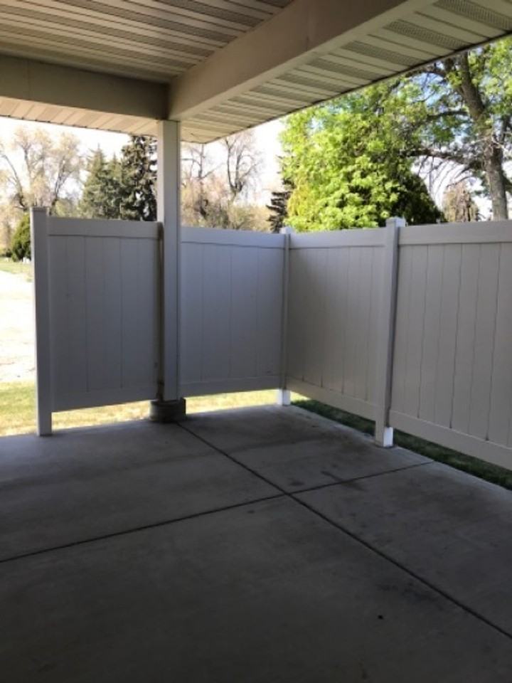 321 Aspenwood Dr - Photo 2 of 10