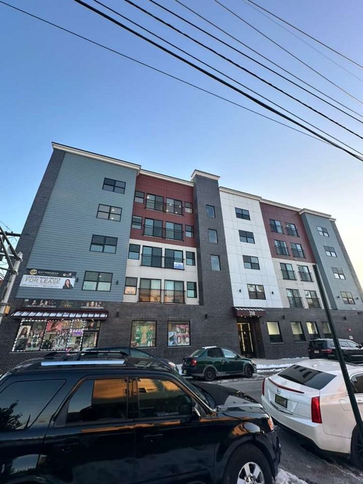 Carroll Street - Photo 7 of 15