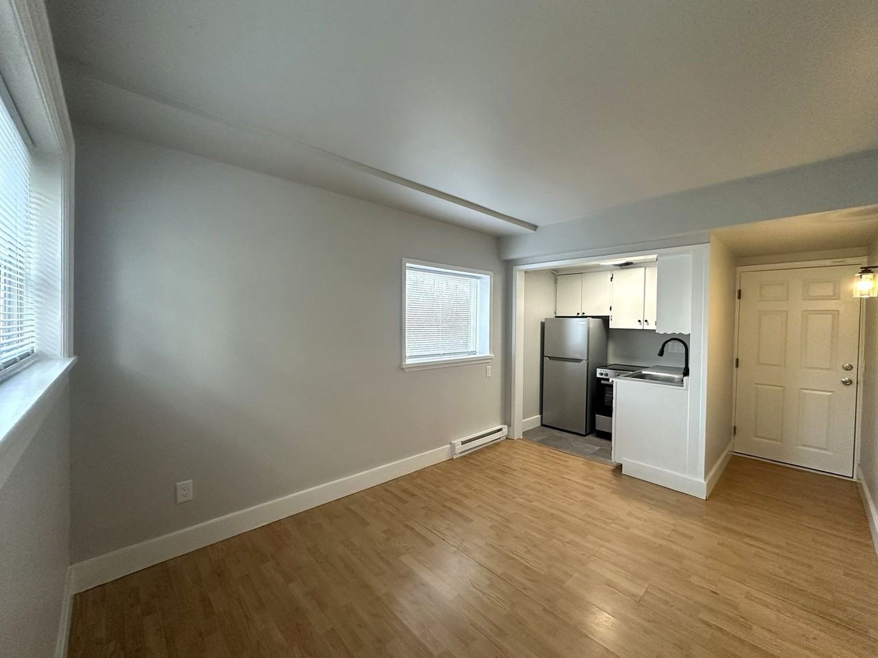 1211 Pacific Ave - Photo 2 of 18