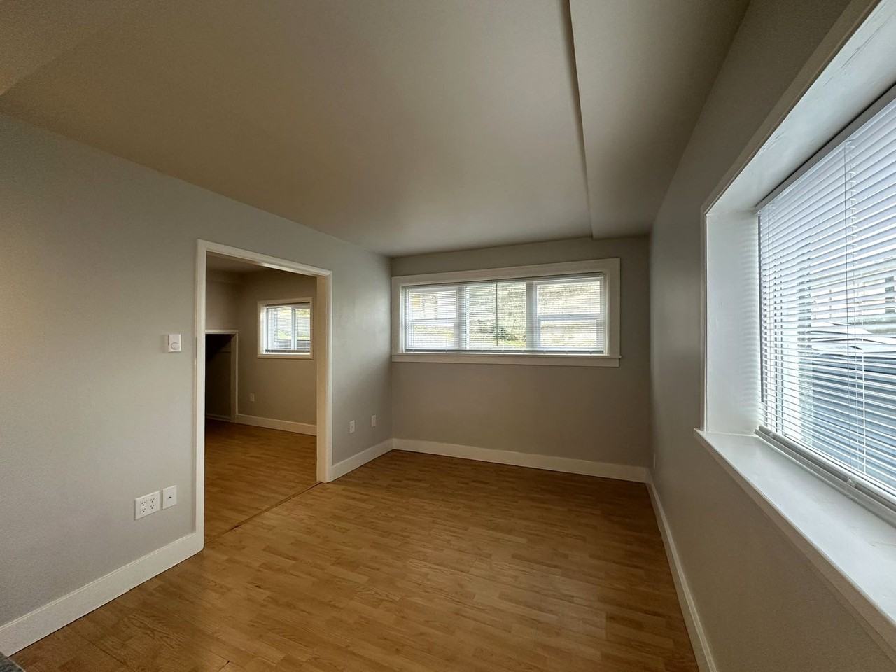 1211 Pacific Ave - Photo 4 of 18