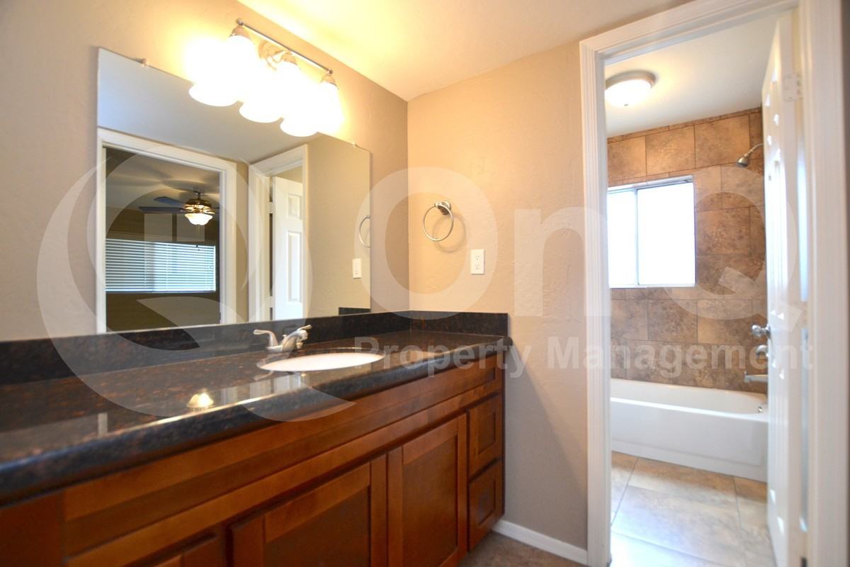 7218 E Belleview St #4 - Photo 7 of 9