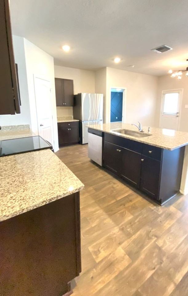 844 Nodding Nixie - Photo 2 of 14