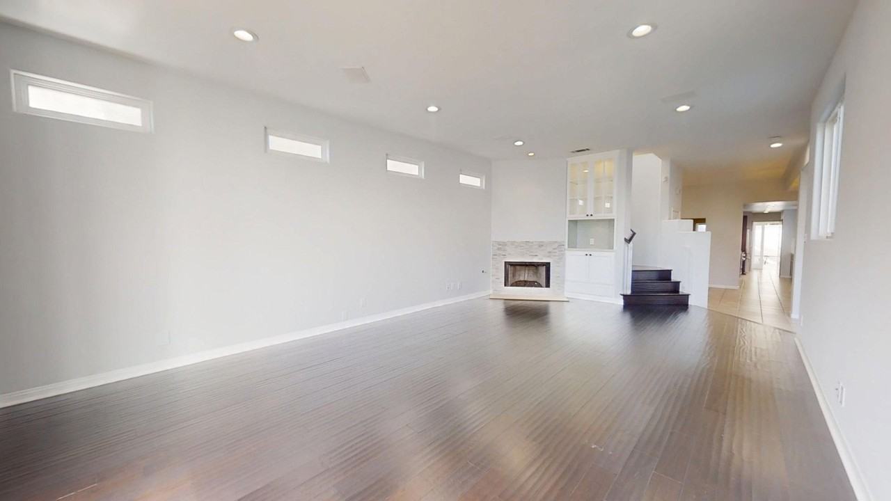 509 N Dianthus St - Photo 6 of 27