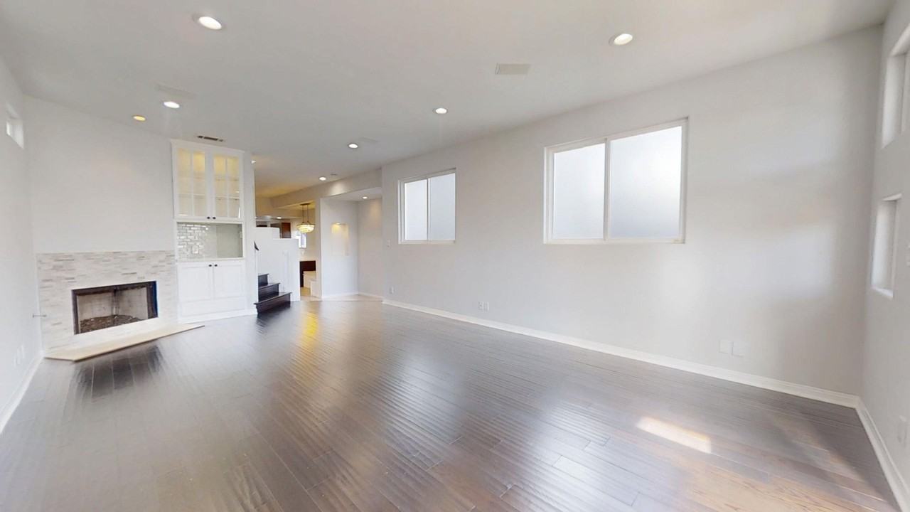 509 N Dianthus St - Photo 7 of 27