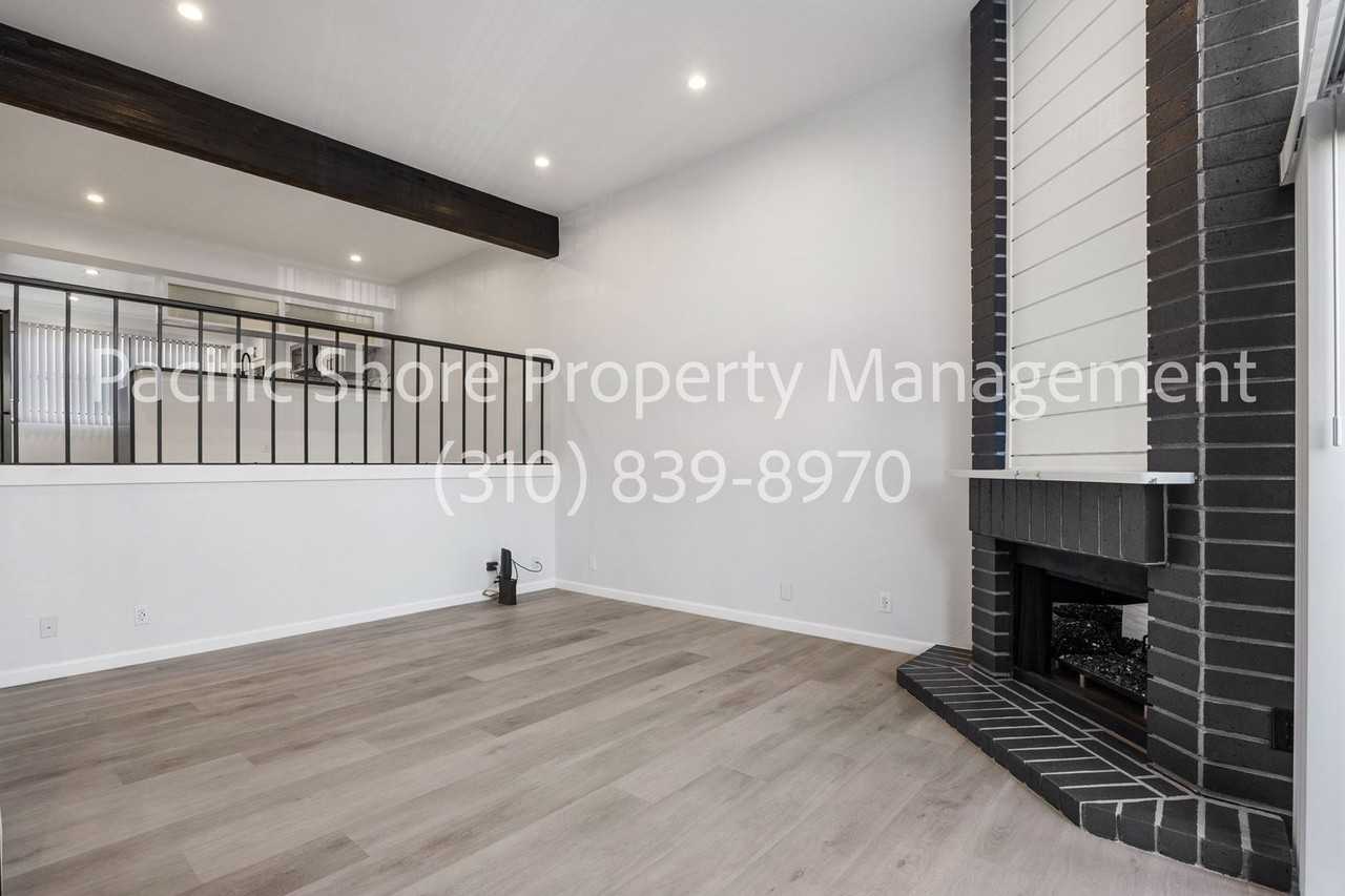 4631 Alla Rd #8 - Photo 5 of 31