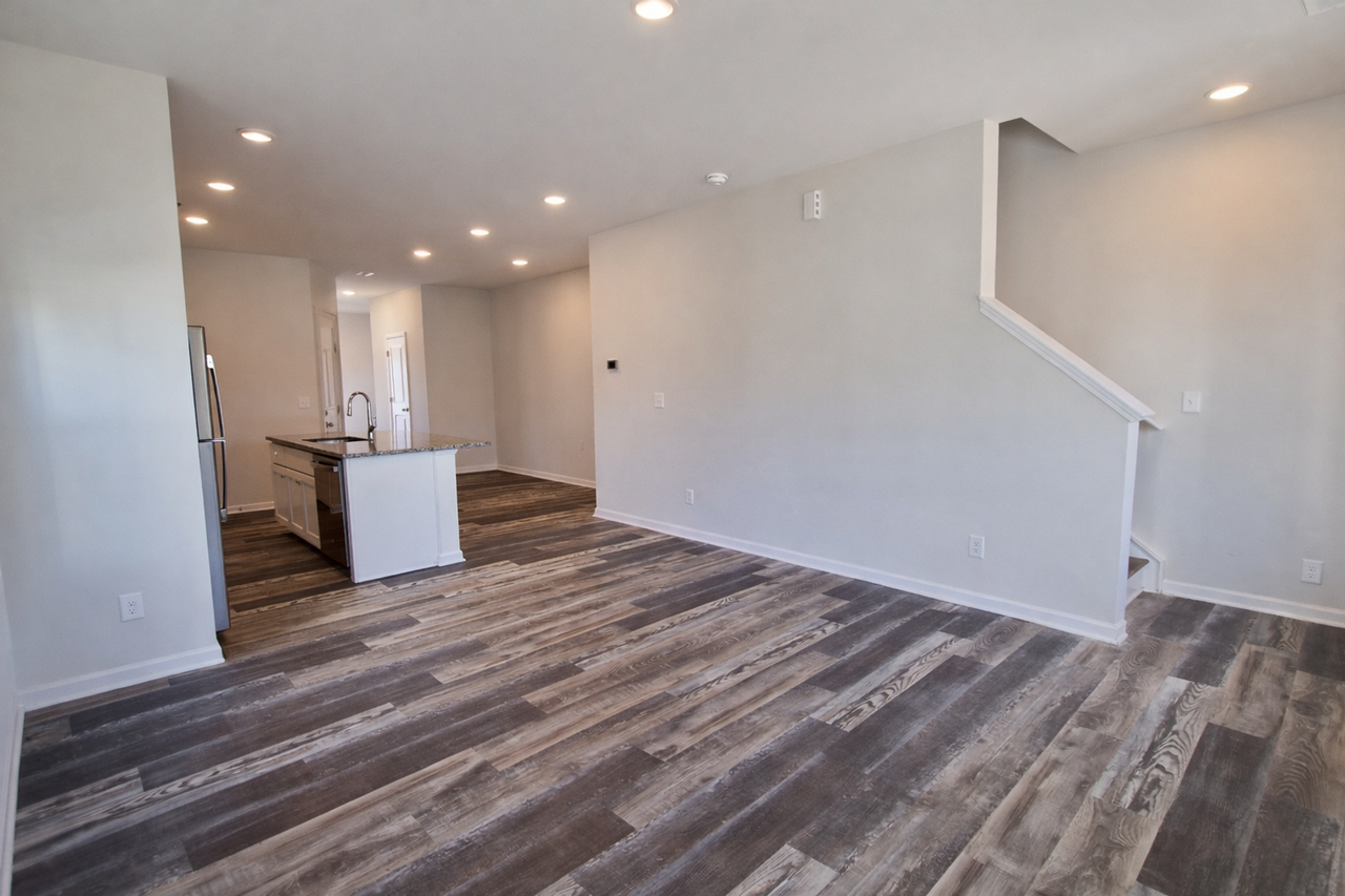 1207 Pine St - Photo 7 of 19