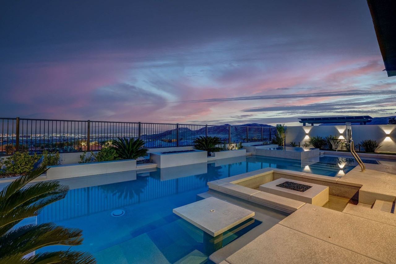 756 Bruce Moorland St - Photo 3 of 50