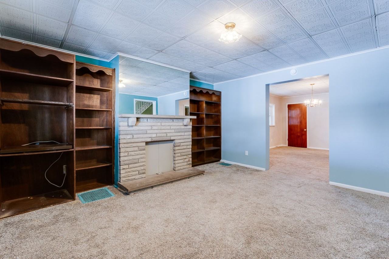 39 Allen St - Photo 5 of 45