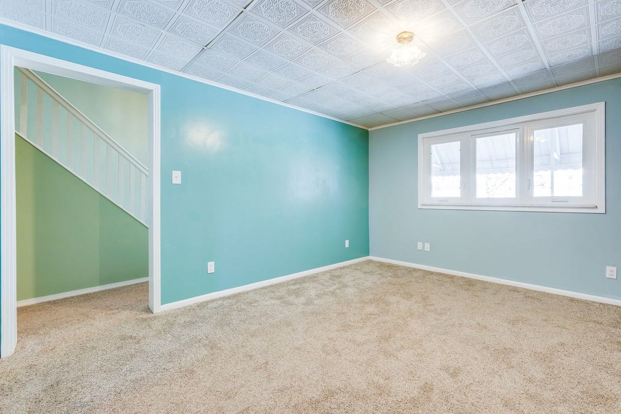 39 Allen St - Photo 7 of 45