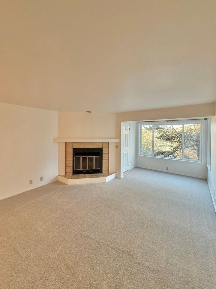 150 Ne 95th St #202 - Photo 2 of 33