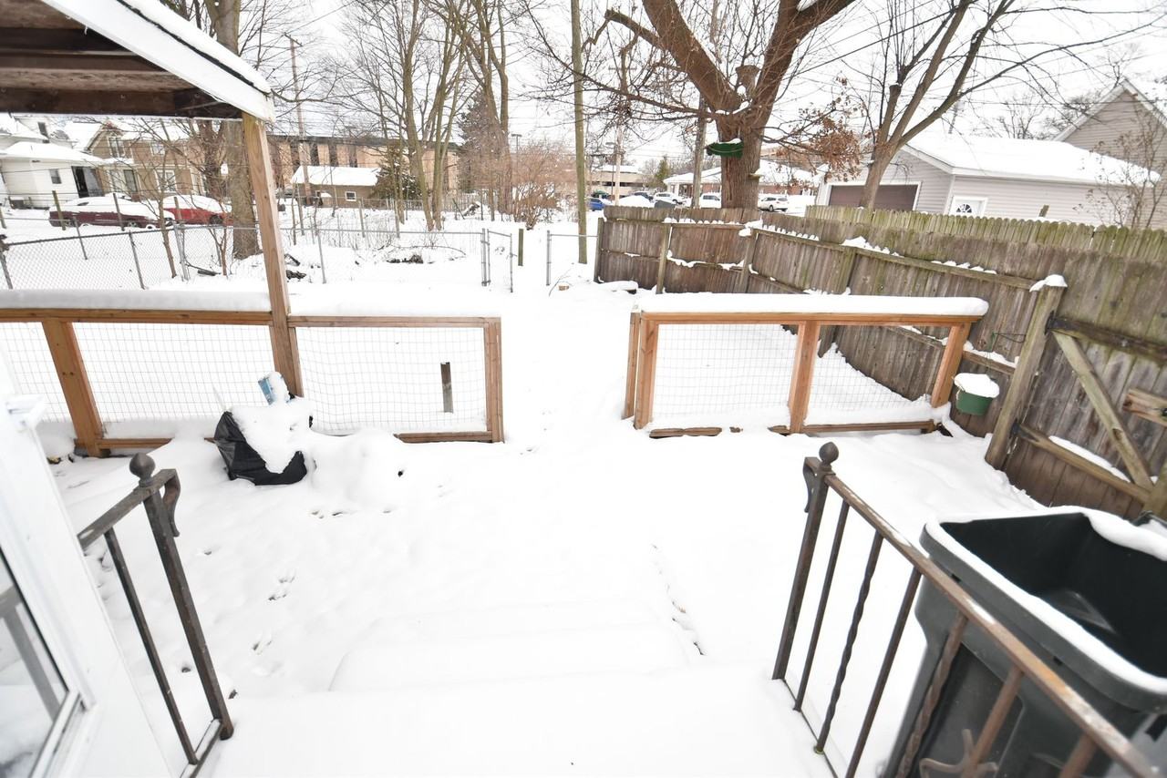 913 E Washington St - Photo 7 of 7