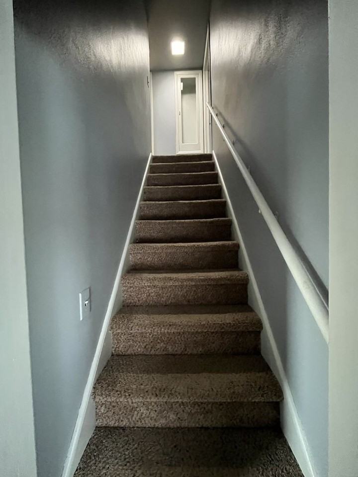 813 1/2 E Molloy Rd - Photo 5 of 9