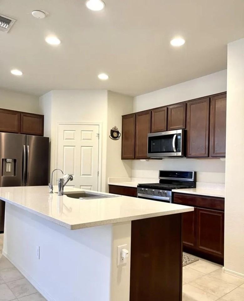 25538 N 164th Ave - Photo 7 of 50