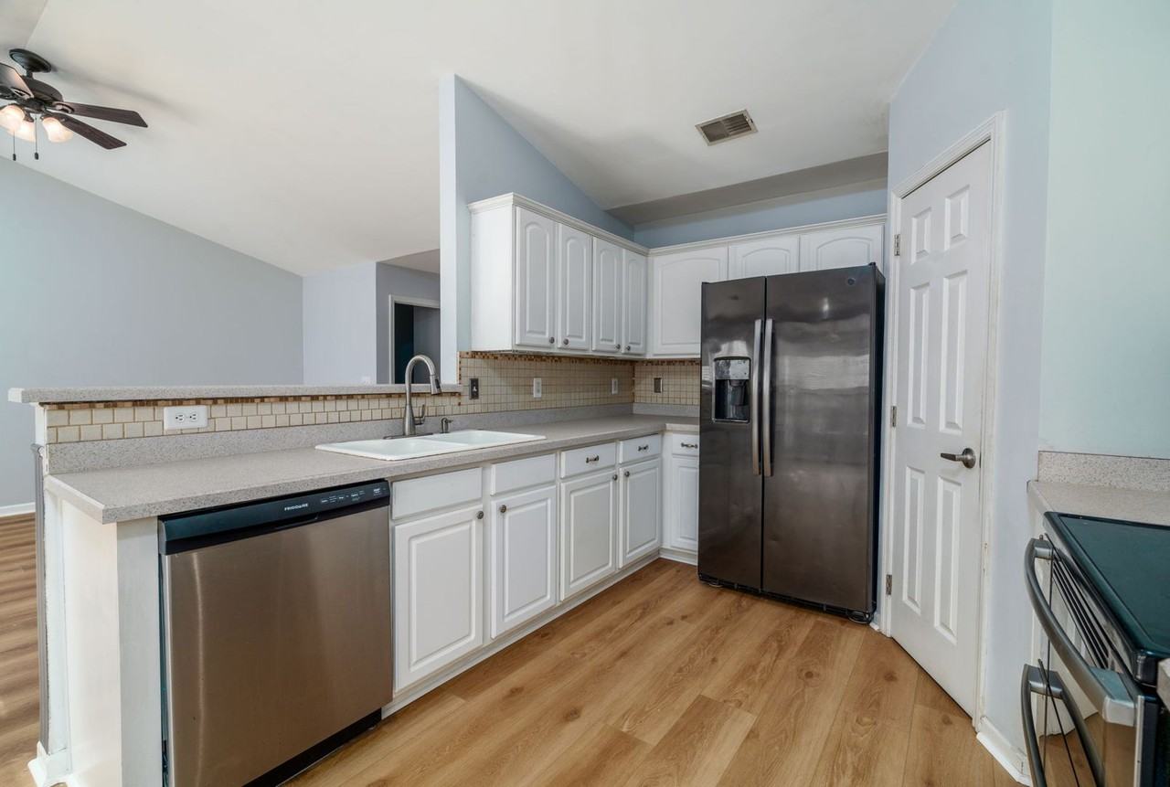 116 Mockernut Dr - Photo 5 of 33