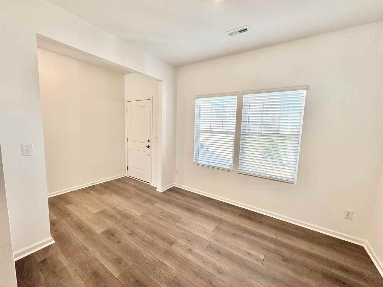 176 Cougar Ln - Photo 3 of 19