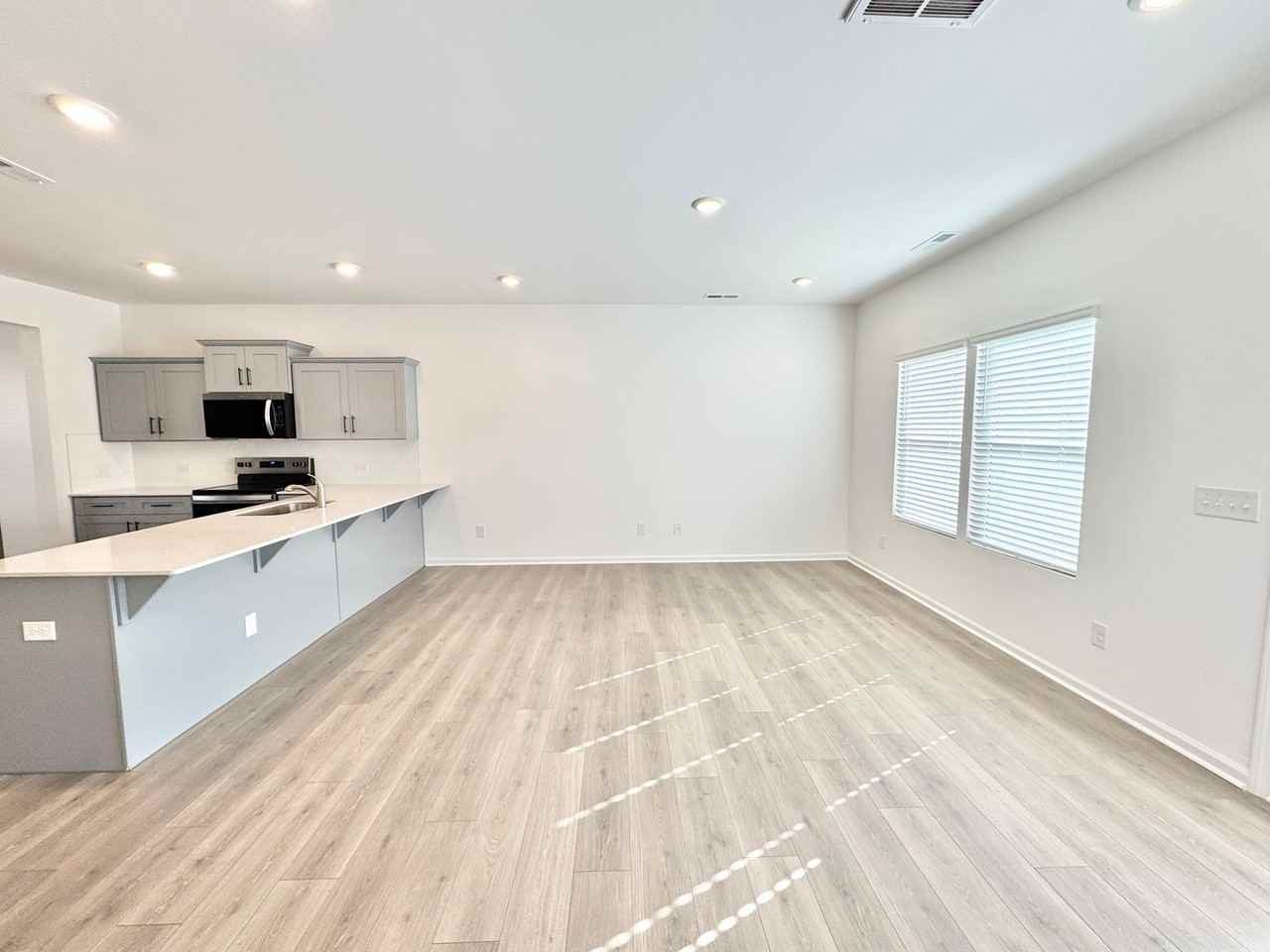 176 Cougar Ln - Photo 5 of 19