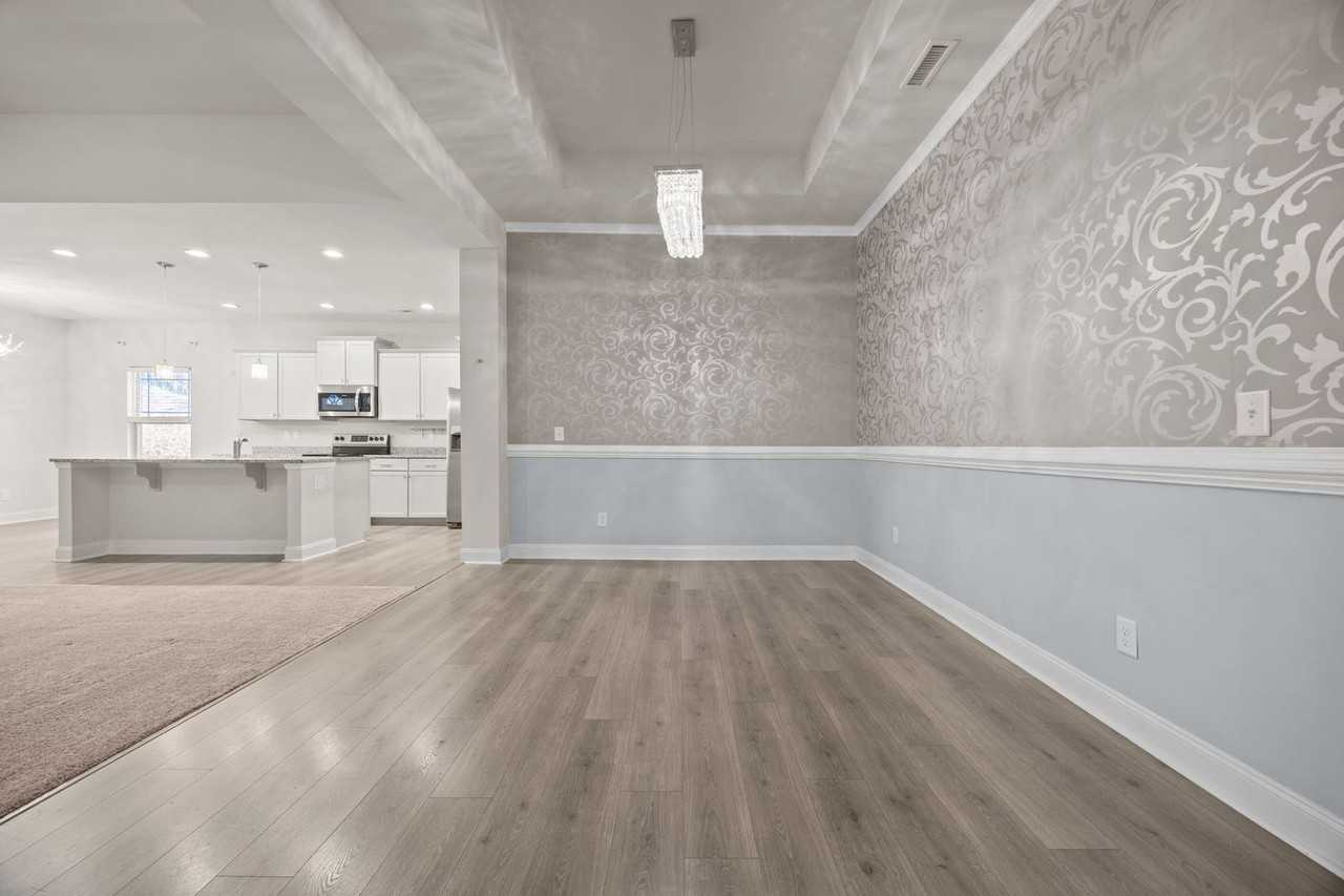 75 Rolling Waters Ct - Photo 4 of 50