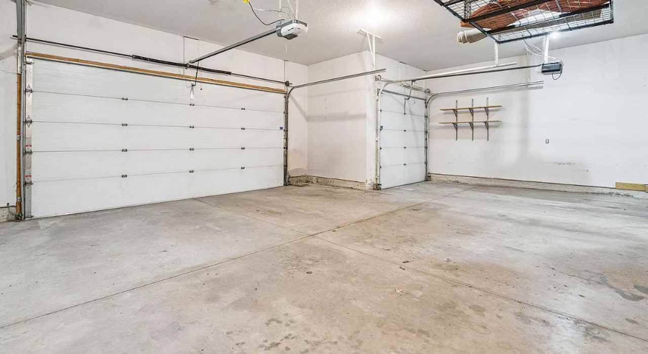 5508 Summerland Dr - Photo 3 of 31