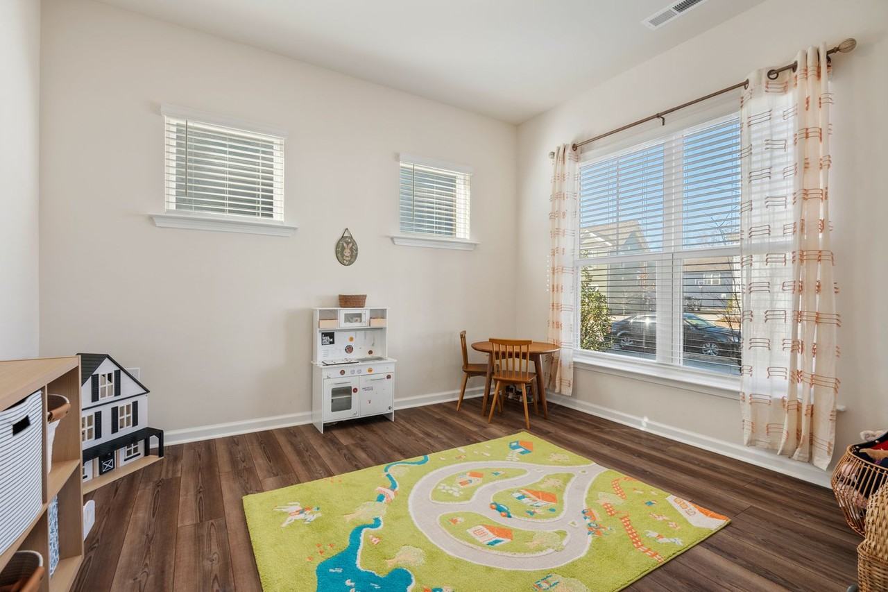 5008 Megara Run - Photo 7 of 27