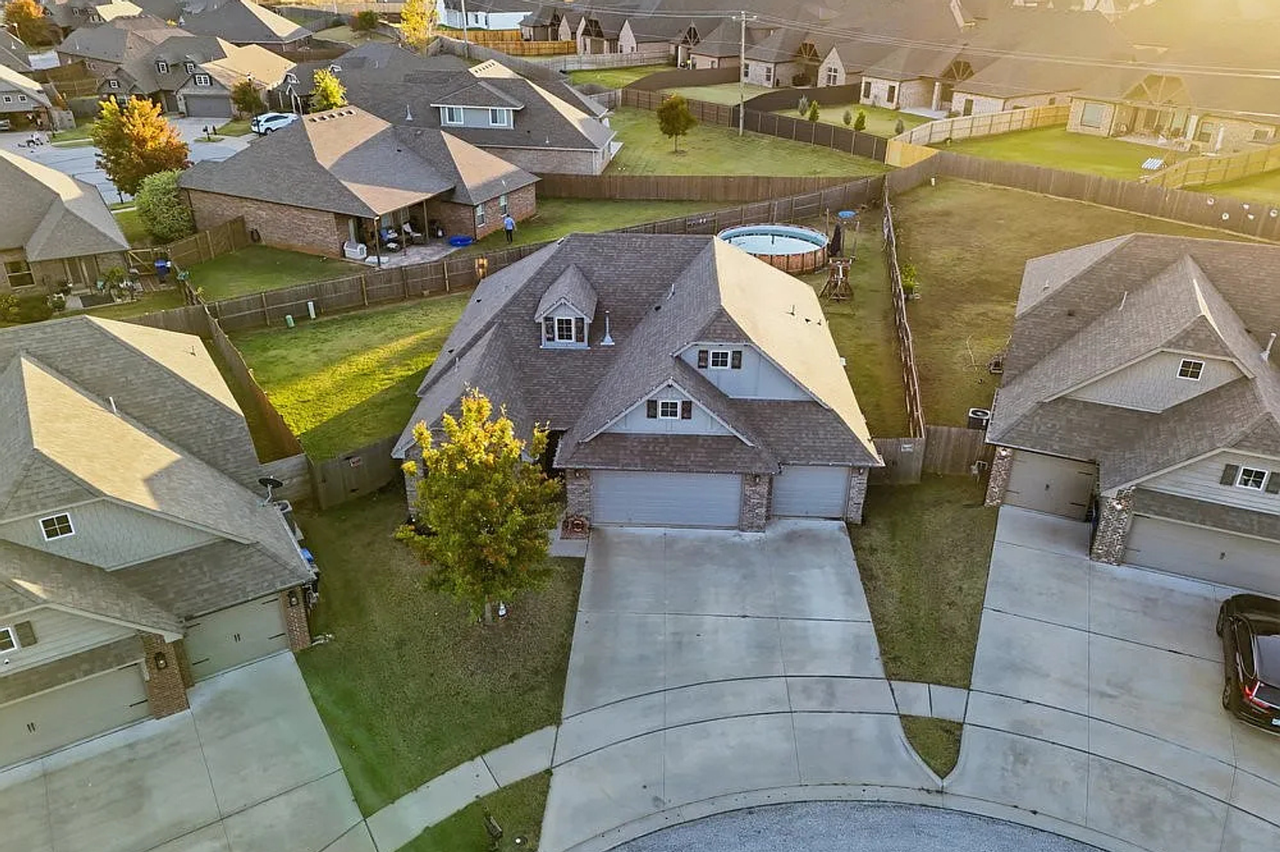 2621 W Tucson Ct - Photo 5 of 43