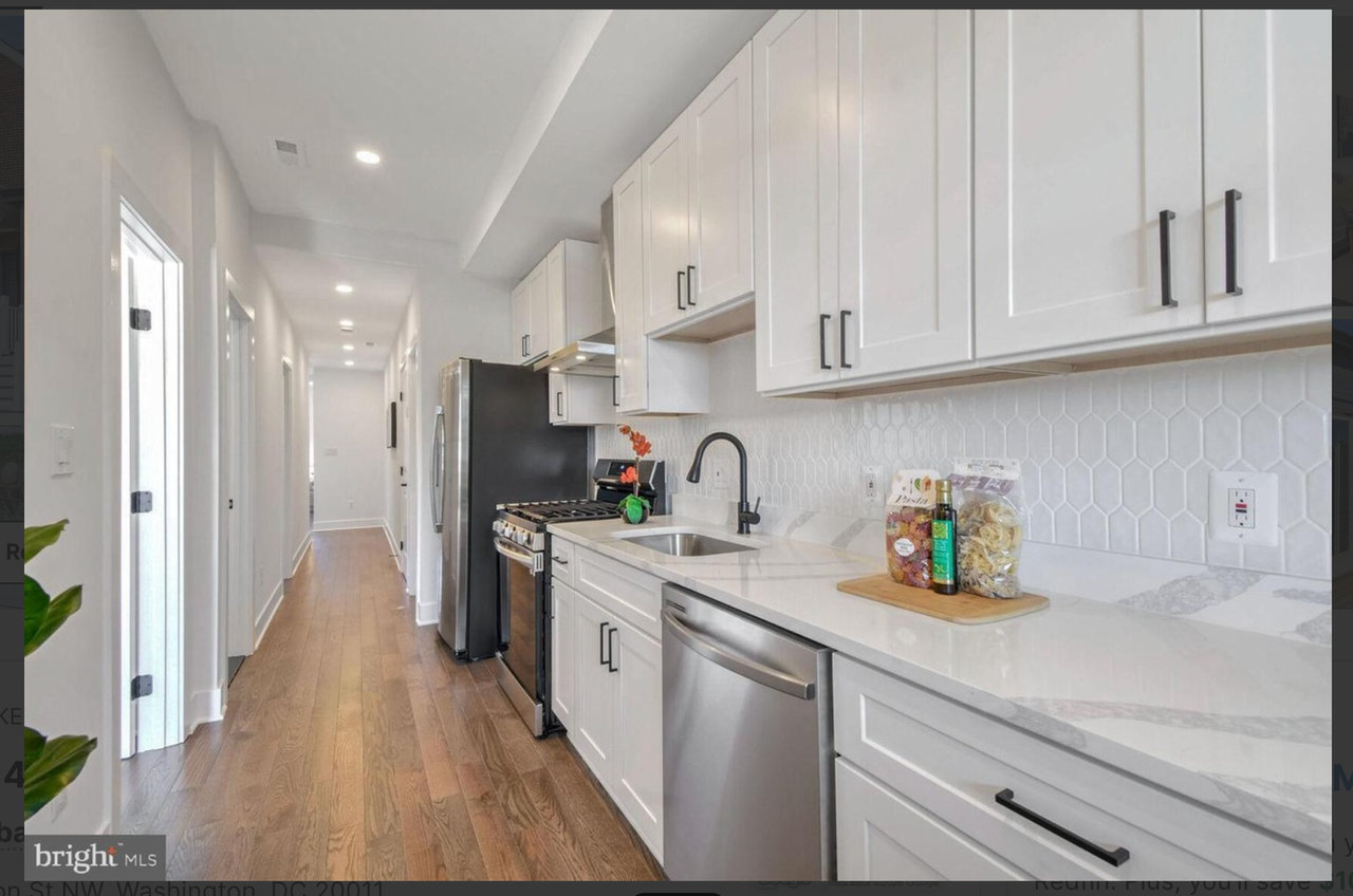 134 Madison St Nw - Photo 5 of 23