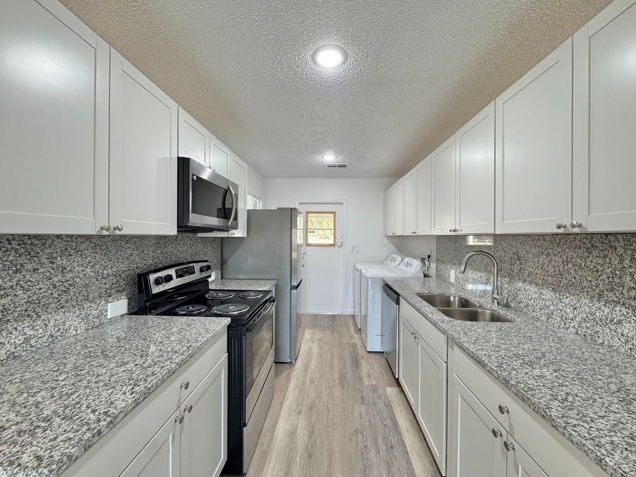 383 Winter Ridge Blvd - Photo 6 of 36