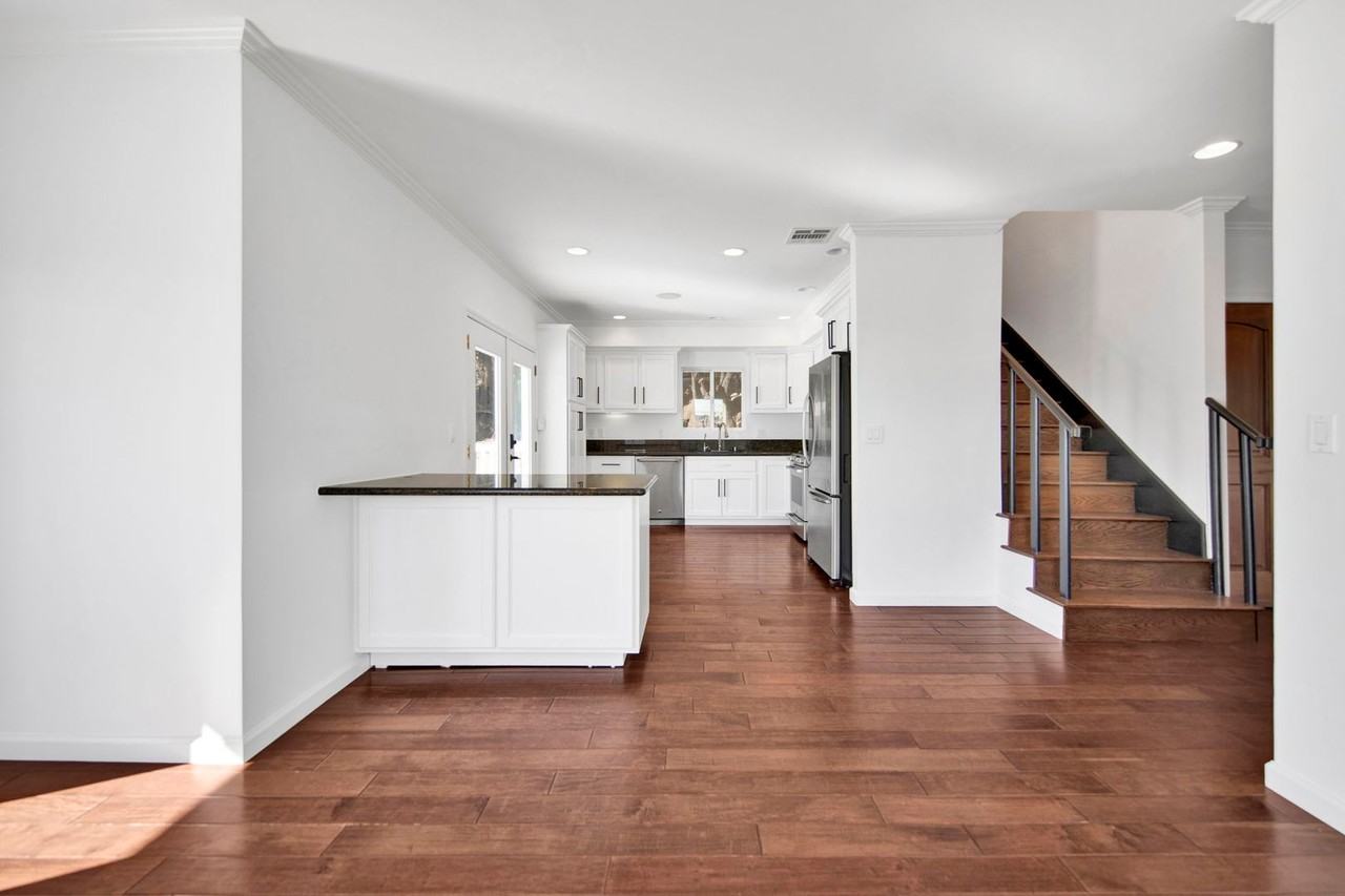 2124 Reservoir St - Photo 5 of 27