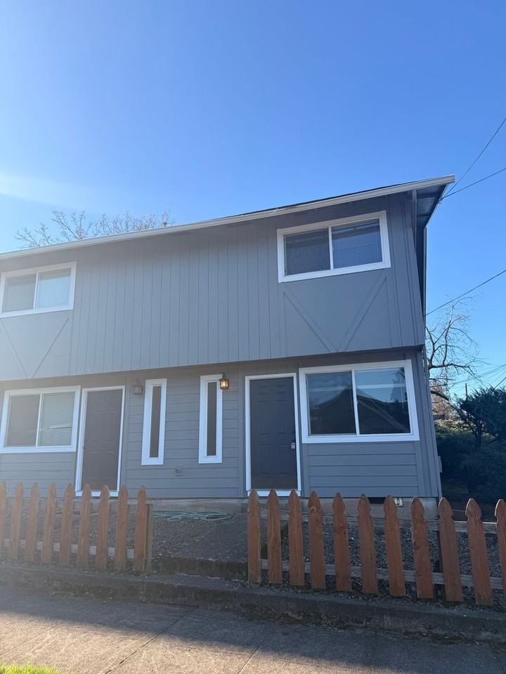 1514 Daniels St - Photo 4 of 16