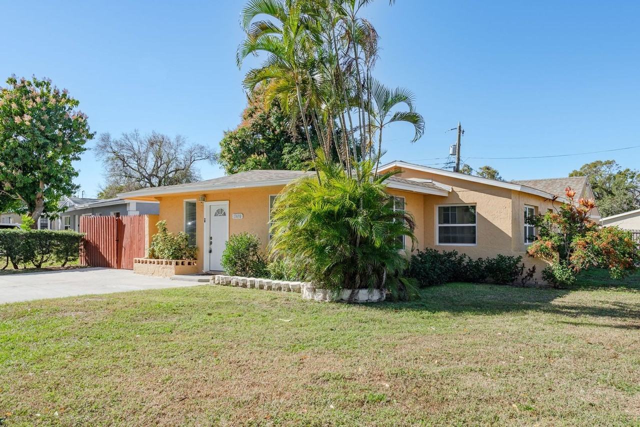 13698 120th St - Photo 2 of 30