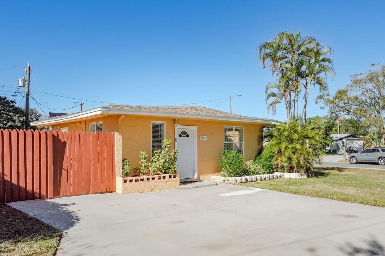 13698 120th St - Photo 3 of 30