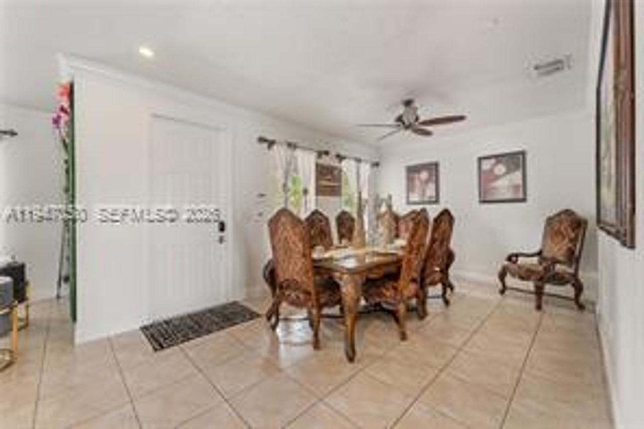 20032 Sw 128th Ct #20032 - Photo 4 of 28