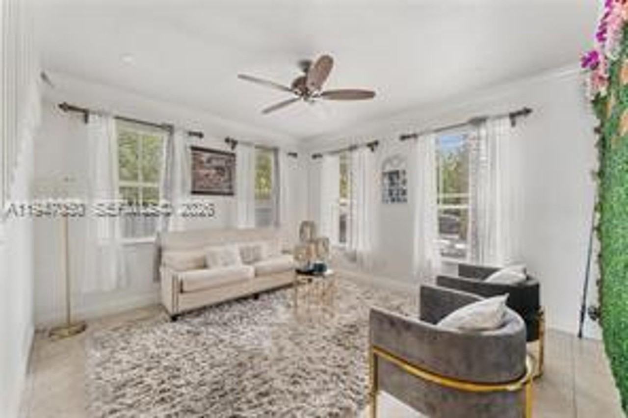 20032 Sw 128th Ct #20032 - Photo 5 of 28