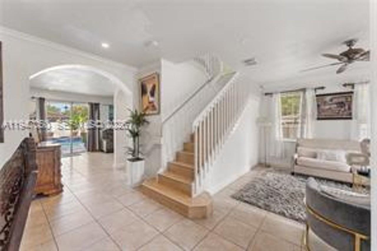 20032 Sw 128th Ct #20032 - Photo 6 of 28