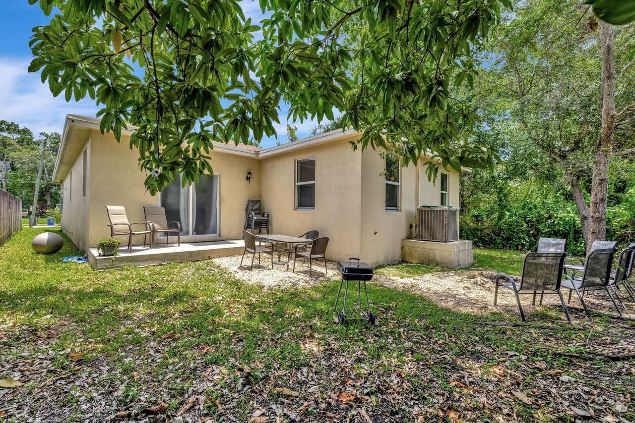 1816 Sw 21st St #0 - Photo 3 of 36