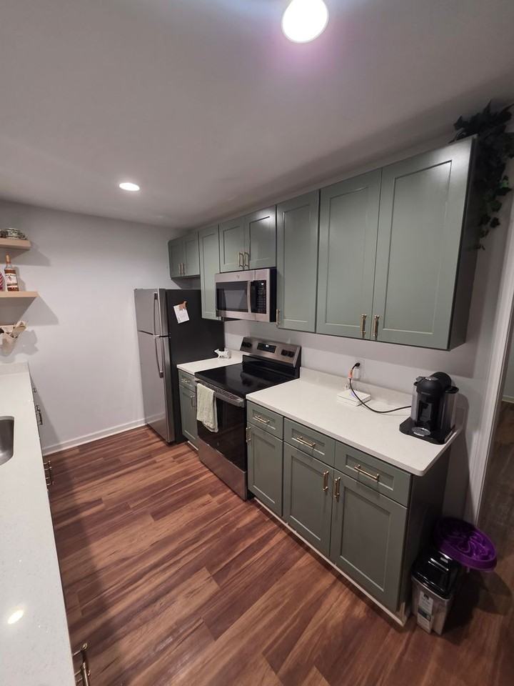 214 Charleston Dr - Photo 3 of 12