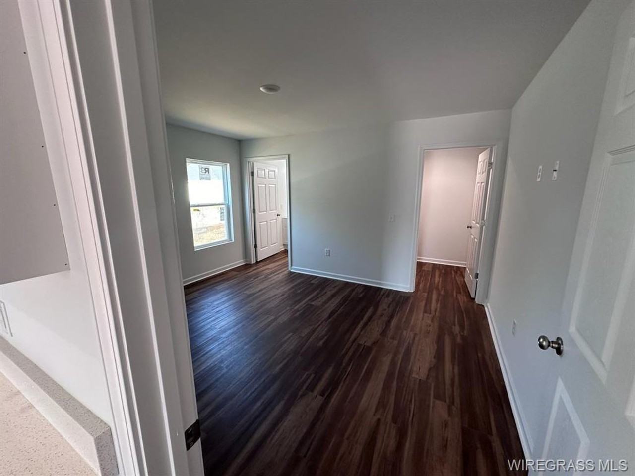 214 Charleston Dr - Photo 7 of 12