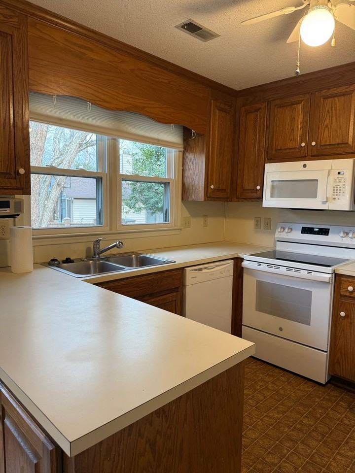 2372 Brandt Vlg - Photo 5 of 22