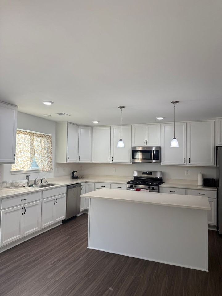 533 Traminer Way - Photo 2 of 2