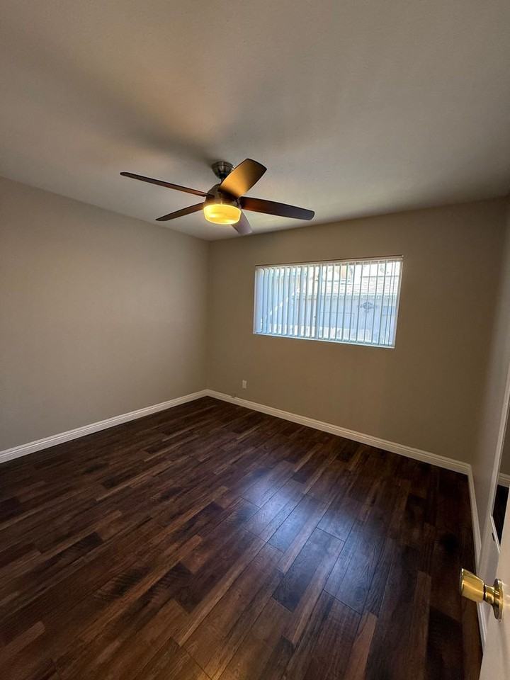 750 Palomar Ave - Photo 4 of 16