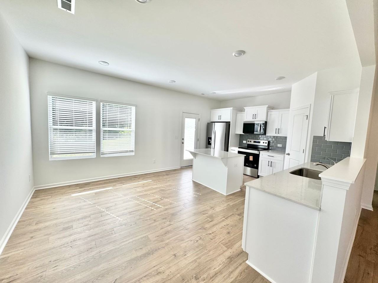 225 Ocelot Ln - Photo 4 of 14