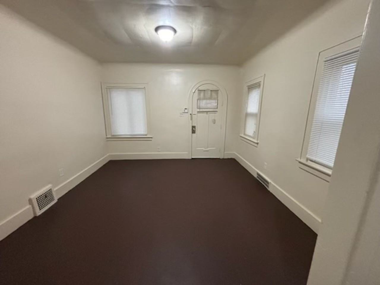 12754 Mendota St - Photo 2 of 10